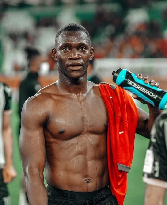 Galatasaray 6 numarasını buldu! Aliou Dieng transfer haberi